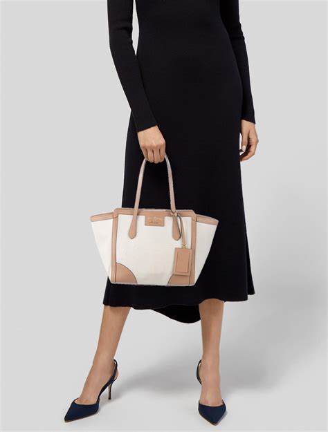 gucci swing tote small least expensive|Women's Designer Tote Bags .